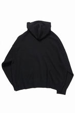 画像をギャラリービューアに読み込む, 【SAMPLE SALE】A.F ARTEFACT CRIPPING KNIT HOODIE / OVER SIZED FIT (BLACK x IVORY)