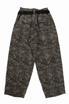 画像をギャラリービューアに読み込む, KLASICA "OVUM" EGG SHAPE EASY TROUSERS / BACK JACQUARD HOUND TOOTH CAMO (FOREST)