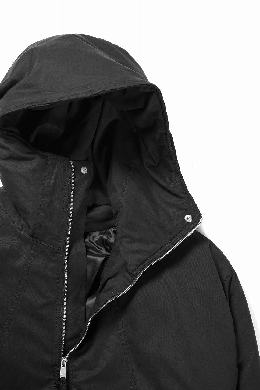 Load image into Gallery viewer, thom/krom HOODIE SHORT JACKET / WARM PADDED (BLACK)