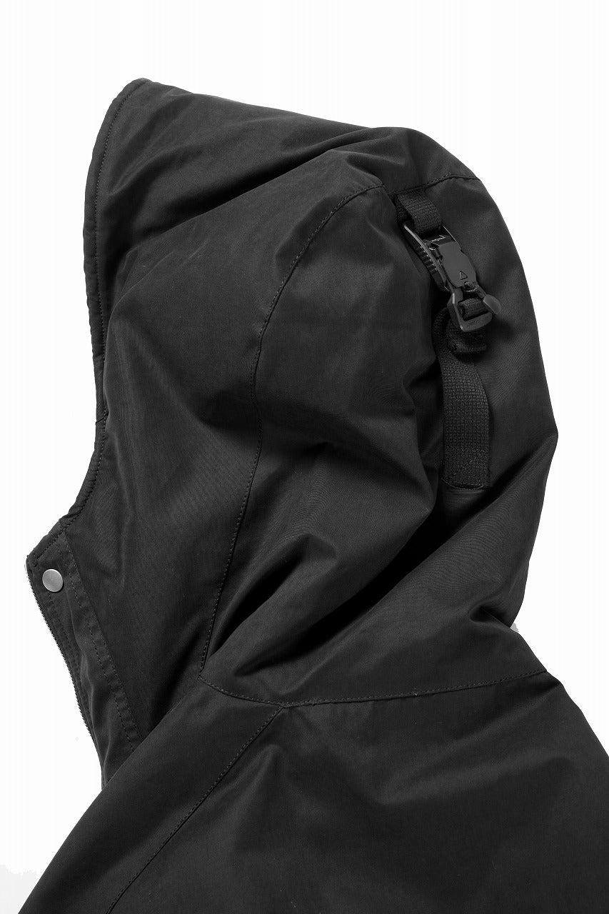 Load image into Gallery viewer, thom/krom HOODIE SHORT JACKET / WARM PADDED (BLACK)