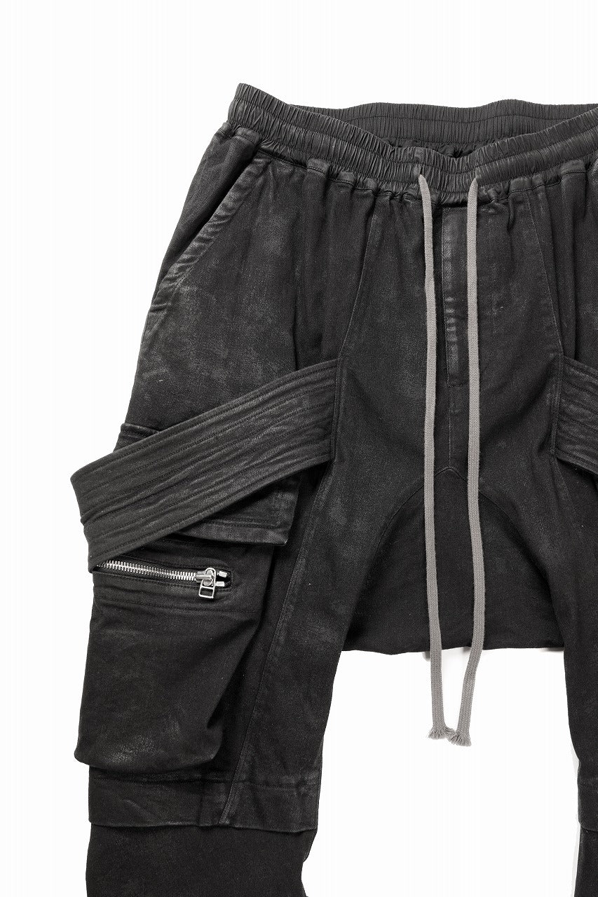 画像をギャラリービューアに読み込む, 【SAMPLE SALE】A.F ARTEFACT COATED FLAP-DETAIL SLIM CARGO PANTS / HI-STRETCH DENIM (BLACK)