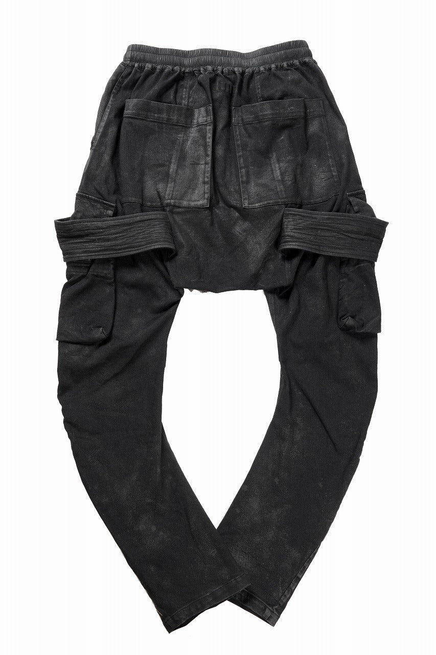 画像をギャラリービューアに読み込む, 【SAMPLE SALE】A.F ARTEFACT COATED FLAP-DETAIL SLIM CARGO PANTS / HI-STRETCH DENIM (BLACK)