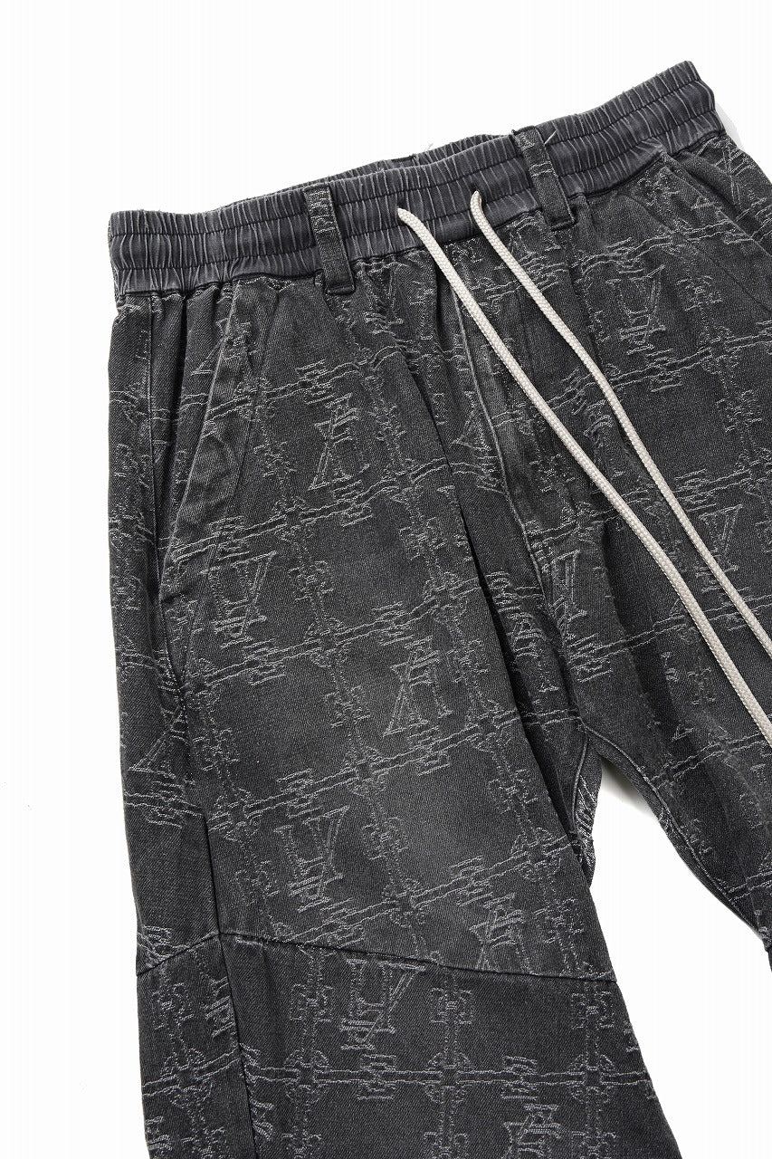 画像をギャラリービューアに読み込む, 【SAMPLE SALE】A.F ARTEFACT TUCK DRAPE FLARE PANTS / JACQUARD DENIM (BLACK)