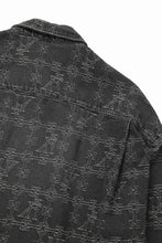 画像をギャラリービューアに読み込む, 【SAMPLE SALE】A.F ARTEFACT SHORT SHIRT-JACKET / JACQUARD DENIM (BLACK)