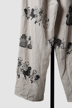 Load image into Gallery viewer, YUTA MATSUOKA straight pants / drawing by megumi terao (ecru/print)