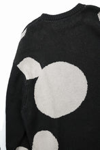 画像をギャラリービューアに読み込む, 【SAMPLE SALE】A.F ARTEFACT POLKA PATTERN KNIT TOPS (BLACK x BEIGE)