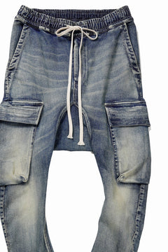 画像をギャラリービューアに読み込む, 【SAMPLE SALE】A.F ARTEFACT CARGO SARROUEL SKINNY PANTS / FADED AGEING DENIM (INDIGO)