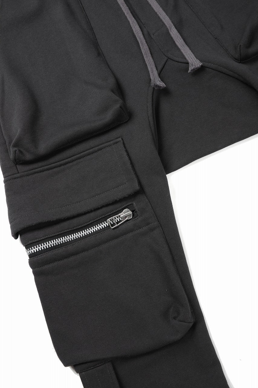画像をギャラリービューアに読み込む, 【SAMPLE SALE】A.F ARTEFACT FLAP ZIP SARROUEL SKINNY PANTS (DARK GREY)
