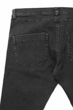 画像をギャラリービューアに読み込む, 【SAMPLE SALE】A.F ARTEFACT RELAXED SKINNY DENIM PANTS (BLACK)