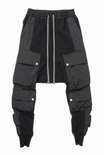 画像をギャラリービューアに読み込む, 【SAMPLE SALE】A.F ARTEFACT MILITARY SARROUEL PANTS / COTTON SWEAT + TECH-SMOOTH (BLACK)