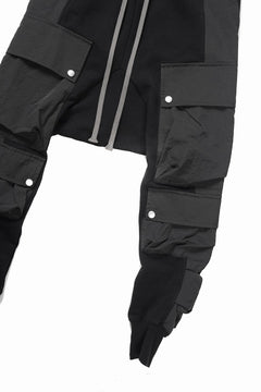 画像をギャラリービューアに読み込む, 【SAMPLE SALE】A.F ARTEFACT MILITARY SARROUEL PANTS / COTTON SWEAT + TECH-SMOOTH (BLACK)