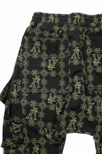 画像をギャラリービューアに読み込む, 【SAMPLE SALE】A.F ARTEFACT MILITARY SARROUEL PANTS / MONOGRAM PRINT (BLACK x GREEN)