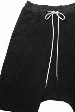画像をギャラリービューアに読み込む, 【SAMPLE SALE】A.F ARTEFACT BOA FLEECE SARROUEL SHORTS (BLACK)
