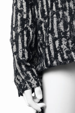 画像をギャラリービューアに読み込む, A.F ARTEFACT SNAPPED SHIRT WITH HEM BAND / JACGUARD BLURRED STRIPE (BLACK x WHITE)