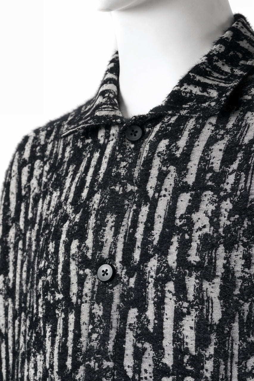 A.F ARTEFACT SNAPPED SHIRT WITH HEM BAND / JACGUARD BLURRED STRIPE (BLACK x WHITE)