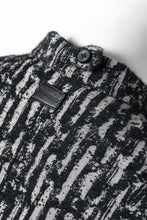 画像をギャラリービューアに読み込む, A.F ARTEFACT SNAPPED SHIRT WITH HEM BAND / JACGUARD BLURRED STRIPE (BLACK x WHITE)