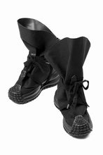 Load image into Gallery viewer, beauty : beast x MAGARIMONO CANVAS SACK BOOTS (BLACK)