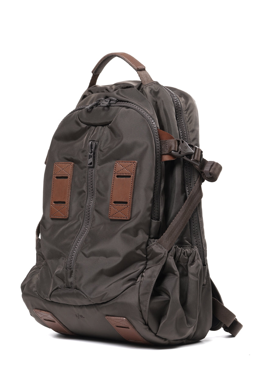 画像をギャラリービューアに読み込む, F/CE. 420 re/cor TRAVEL BP 2.0 (BROWN)