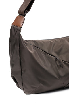 Load image into Gallery viewer, F/CE. 420 re/cor 2WAY SHOULDER TOTE 2.0 (BROWN)