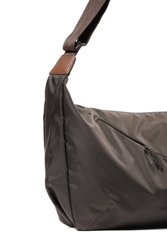 Load image into Gallery viewer, F/CE. 420 re/cor 2WAY SHOULDER TOTE 2.0 (BROWN)