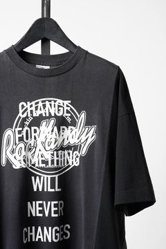 画像をギャラリービューアに読み込む, CHANGES exclusive VINTAGE REMAKE SHORT SLEEVE TEE (BLACK #G)