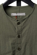 画像をギャラリービューアに読み込む, YUTA MATSUOKA collarless shirt / hard twist yarn horse cloth (khaki)
