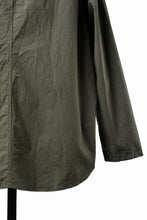 画像をギャラリービューアに読み込む, YUTA MATSUOKA collarless shirt / hard twist yarn horse cloth (khaki)