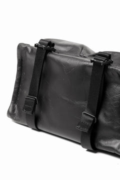 Load image into Gallery viewer, ISAMU KATAYAMA BACKLASH JAPAN HORSE CRACKING VINTAGE MINI-TOTE/SHOULDER BAG (BLACK)