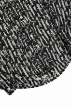 画像をギャラリービューアに読み込む, A.F ARTEFACT SNAPPED COCOON SHIRT / JACGUARD BLURRED STRIPE (BLACK x WHITE)