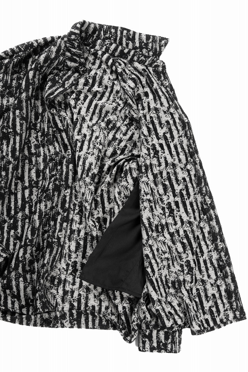 画像をギャラリービューアに読み込む, A.F ARTEFACT SNAPPED COCOON SHIRT / JACGUARD BLURRED STRIPE (BLACK x WHITE)