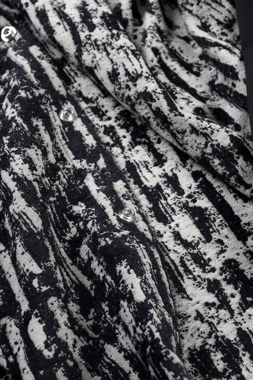 画像をギャラリービューアに読み込む, A.F ARTEFACT SNAPPED COCOON SHIRT / JACGUARD BLURRED STRIPE (BLACK x WHITE)