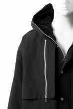 Load image into Gallery viewer, 【SAMPLE SALE】A.F ARTEFACT ZIP HOODIE COAT / TEDDY BOA FLEECE LINING (BLACK)