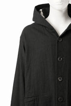 Load image into Gallery viewer, 【SAMPLE SALE】vital reversible hooded coat / organic twill+texture print (BLACK x PRINT)