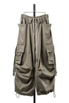Load image into Gallery viewer, 【SAMPLE】A.F ARTEFACT TWILL CARGO  WIDE PANTS (BEIGE)
