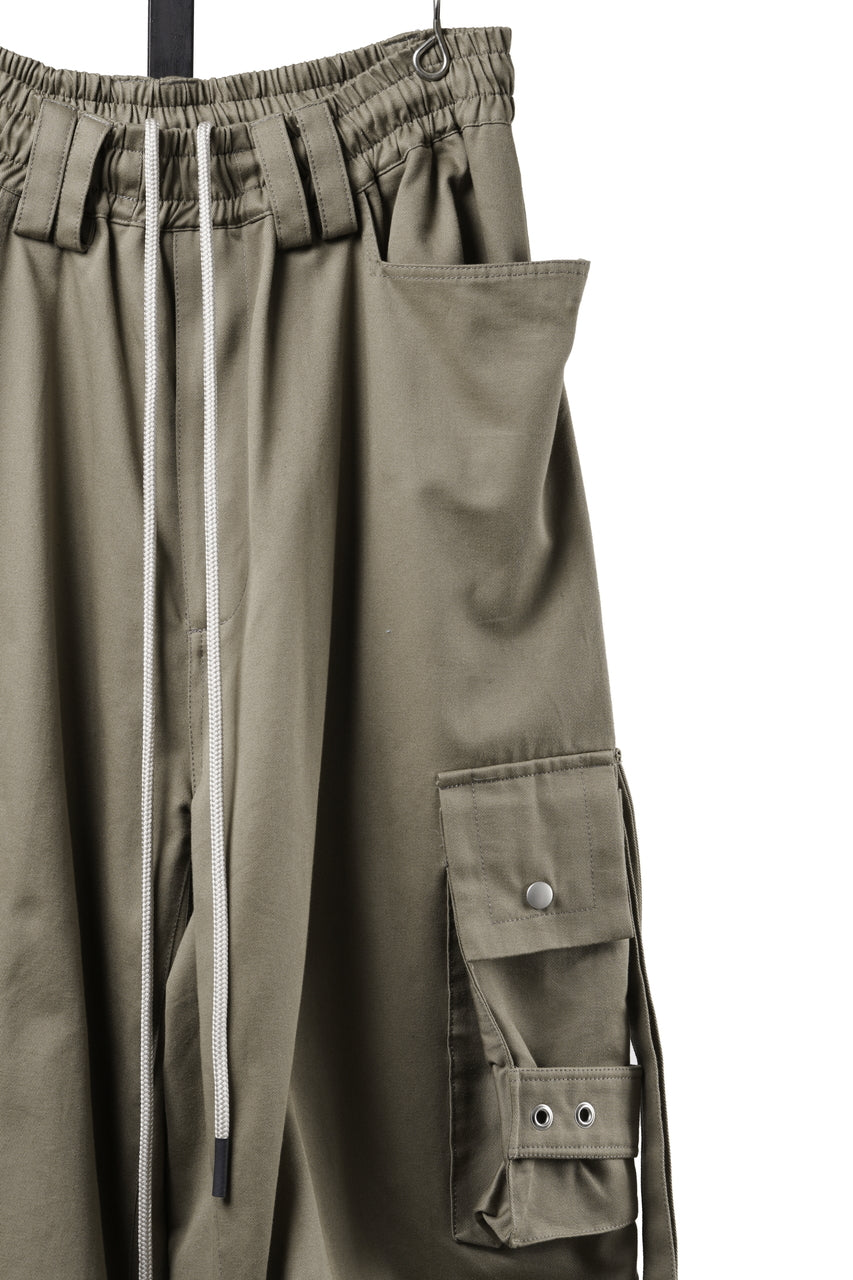 Load image into Gallery viewer, 【SAMPLE】A.F ARTEFACT TWILL CARGO  WIDE PANTS (BEIGE)