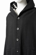 Load image into Gallery viewer, 【SAMPLE SALE】vital reversible hooded coat / organic twill+texture print (BLACK x PRINT)