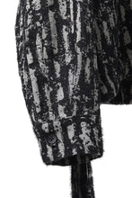 Load image into Gallery viewer, 【SAMPLE】A.F ARTEFACT RELAXED SHIRT / JACQUARD BLURRED STRIPE (BLACK × WHITE)