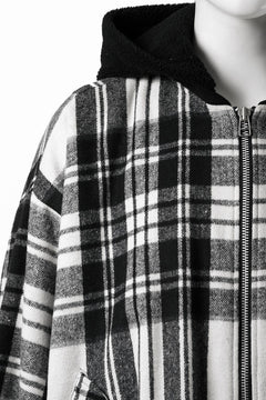 Load image into Gallery viewer, 【SAMPLE SALE】A.F ARTEFACT WOOL PLAID BOMBER JACKET (BLACK×WHITE)