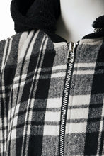 Load image into Gallery viewer, 【SAMPLE SALE】A.F ARTEFACT WOOL PLAID BOMBER JACKET (BLACK×WHITE)