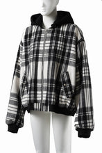 Load image into Gallery viewer, 【SAMPLE SALE】A.F ARTEFACT WOOL PLAID BOMBER JACKET (BLACK×WHITE)