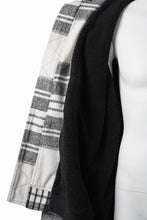 Load image into Gallery viewer, 【SAMPLE SALE】A.F ARTEFACT WOOL PLAID BOMBER JACKET (BLACK×WHITE)