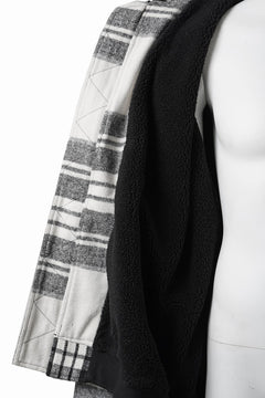 Load image into Gallery viewer, 【SAMPLE SALE】A.F ARTEFACT WOOL PLAID BOMBER JACKET (BLACK×WHITE)