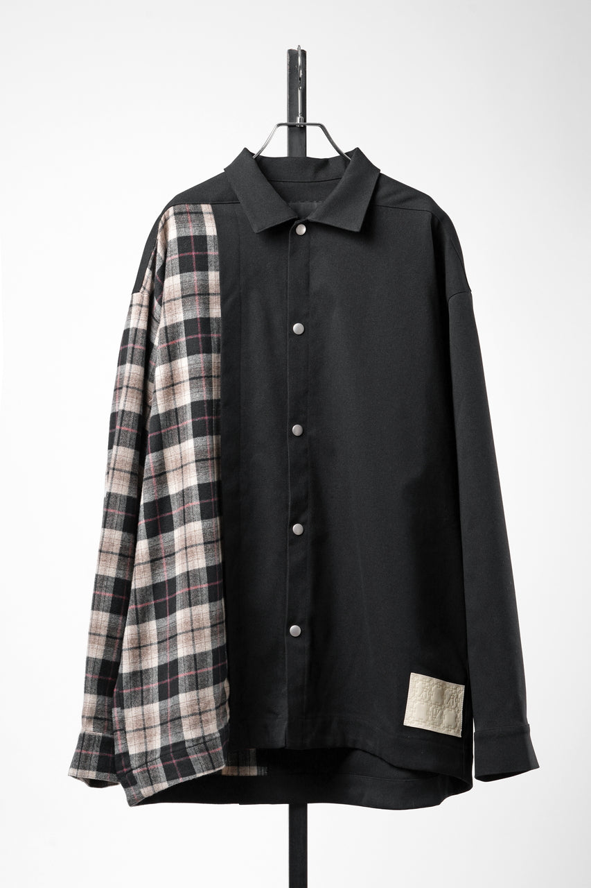 Load image into Gallery viewer, 【SAMPLE】A.F ARTEFACT SNAPPED PANEL SWITCHING SHIRT (BLACK x KHAKI CHECK)