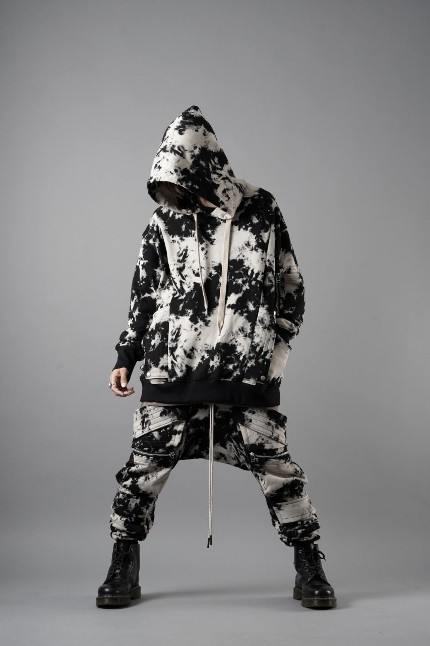 Load image into Gallery viewer, A.F ARTEFACT BELT CARGO SAROUEL JOGGER / MOTTLED DYING (BLACK x IVORY)