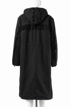 Load image into Gallery viewer, 【SAMPLE SALE】A.F ARTEFACT BOA LINER HOODIE LONG COAT (BLACK)