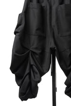 画像をギャラリービューアに読み込む, 【SAMPLE】A.F ARTEFACT MONSTER TUCK SHORTS / DENSE DRAPE TWILL (BLACK)