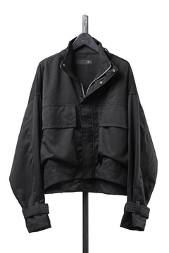 Load image into Gallery viewer, 【SAMPLE】A.F ARTEFACT CROPPED MILITARY BLOUSON / SOFT LUSTER TWILL (BLACK)