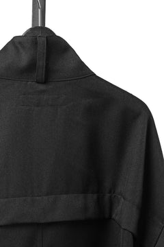 Load image into Gallery viewer, 【SAMPLE】A.F ARTEFACT CROPPED MILITARY BLOUSON / SOFT LUSTER TWILL (BLACK)
