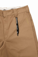 画像をギャラリービューアに読み込む, mastermind JAPAN x Dickies DUCK SHORTS (CAMEL)