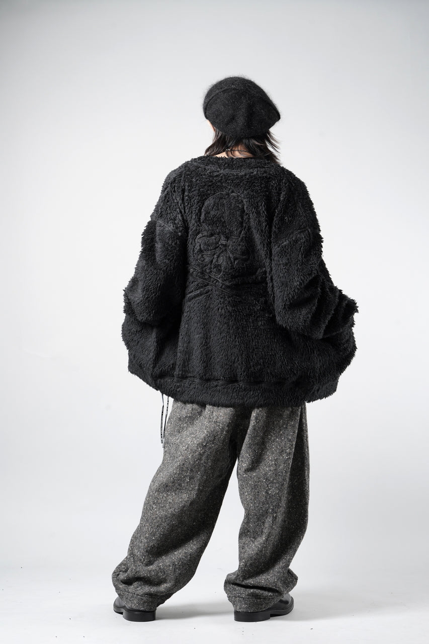 Load image into Gallery viewer, MASTERMIND WORLD SHAGGY CARDIGAN (BLACK)